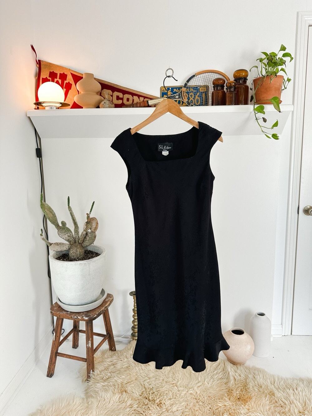 Vintage 90s SL Fashions 10P Black Dress with Subtle Florals
